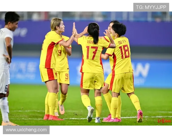李晴瞳梅开二度 中国女足3-0乌兹提前晋级